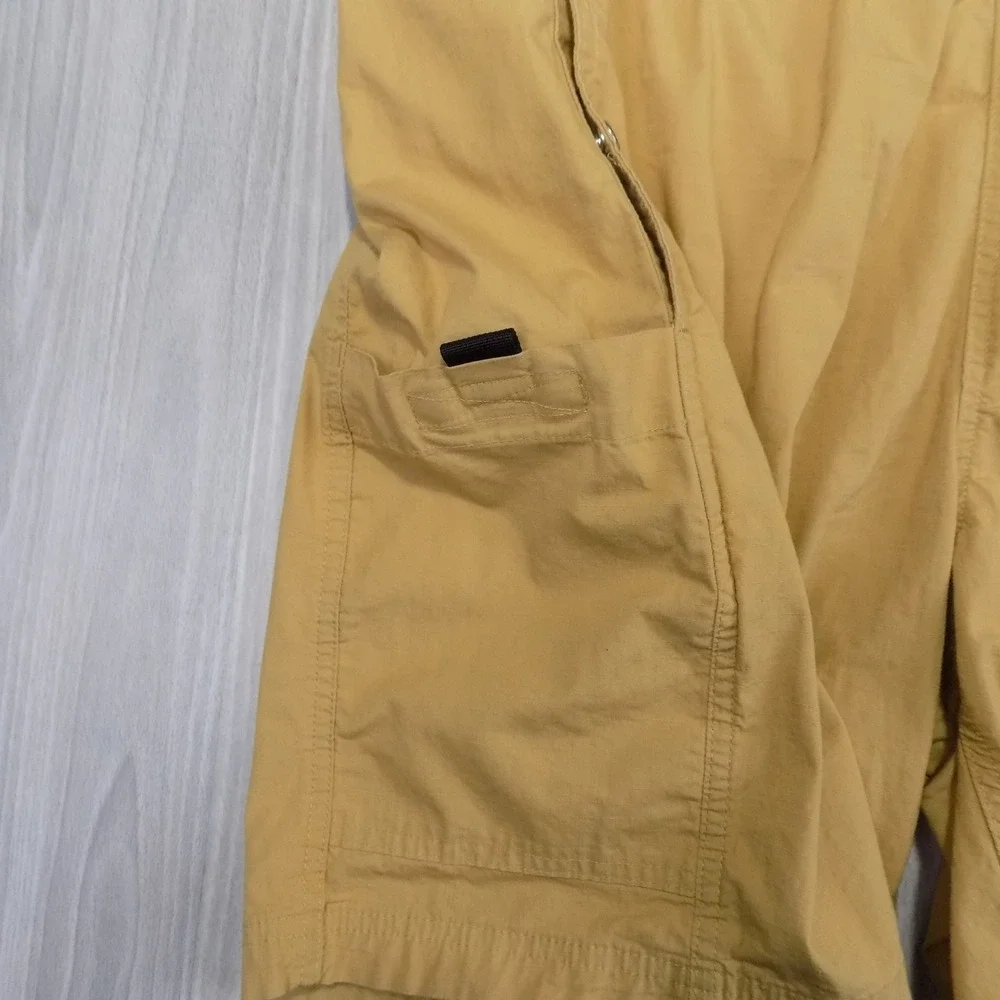 The North Face Mens Khaki Ripstop Cargo Hiking Shorts Built-In Belt Size L